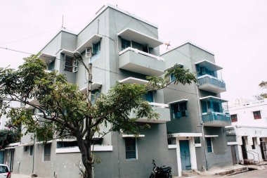 Pondicherry Tamil Nadu Hindistan 21 Ocak 2019 Fransız sömürge Pondicherry sabah bölgesinde beyaz şehir sokaklarında mimarisini görünümünü