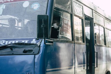 Katmandu Nepal 20 Ocak 2019 Katmandu sokaklarda akşam trafik sıkışıklığı görünümünü