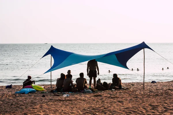 奥姆海滩 Gokarna Karnataka 印度2019年2月2日晚上在 海滩享受未知游客的乐趣 — 图库照片