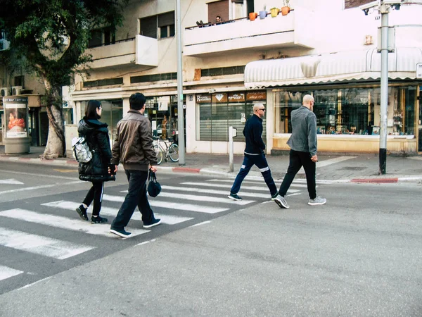 Tel Aviv Israel Fevereiro 2019 Vista Desconhecidos Israelenses Andando Nas — Fotografia de Stock