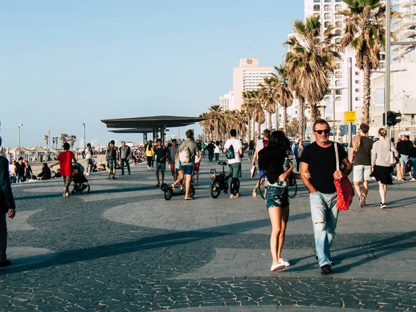 Tel Aviv Israel Februarie 2019 Vedere Persoanelor Necunoscute Care Merg — Fotografie, imagine de stoc