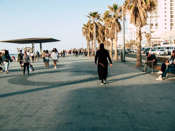 Tel Aviv Israel Februarie 2019 Vedere Persoanelor Necunoscute Care Merg — Fotografie, imagine de stoc