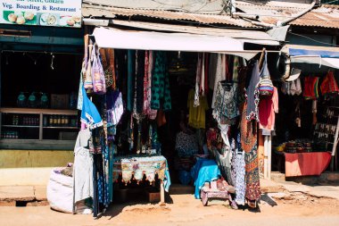 Gokarna Karnataka Hindistan 11 Şubat 2019 Gokarna şehrin ana yol öğleden sonra bilinmeyen insanlar görünümünü