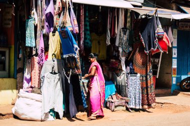 Gokarna Karnataka Hindistan 11 Şubat 2019 Gokarna şehrin ana yol öğleden sonra bilinmeyen insanlar görünümünü