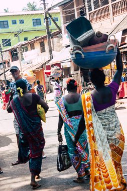 Gokarna Karnataka Hindistan 11 Şubat 2019 Gokarna şehrin ana yol öğleden sonra bilinmeyen insanlar görünümünü