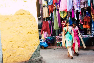 Gokarna Karnataka Hindistan 11 Şubat 2019 Gokarna şehrin ana yol öğleden sonra bilinmeyen insanlar görünümünü