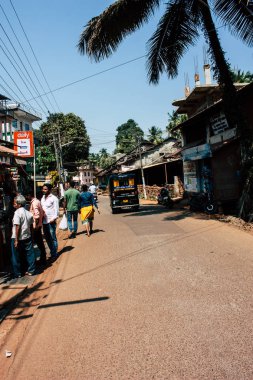 Gokarna Karnataka Hindistan 11 Şubat 2019 Gokarna şehrin ana yol öğleden sonra bilinmeyen insanlar görünümünü