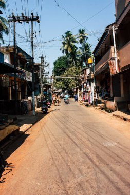 Gokarna Karnataka Hindistan 11 Şubat 2019 Gokarna şehrin ana yol öğleden sonra bilinmeyen insanlar görünümünü