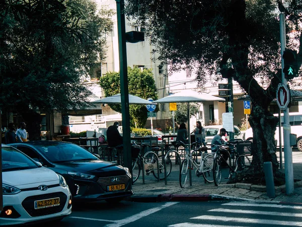 Tel Aviv Izrael 2019 Február Ismeretlen Izraeli Emberek Séta Utcán — Stock Fotó