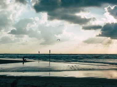 Tel Aviv İsrail 19 Şubat 2019 eğleniyor plaj Tel Aviv tarihinde öğleden sonra bilinmeyen İsrail halkının görünümü