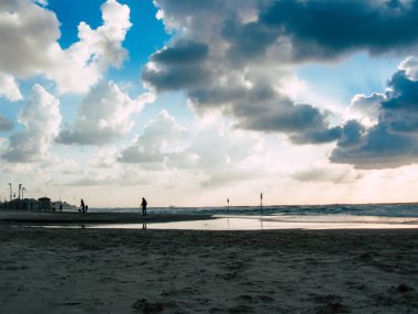 Tel Aviv İsrail 20 Şubat 2019 eğleniyor plaj Tel Aviv tarihinde öğleden sonra bilinmeyen İsrail halkının görünümü