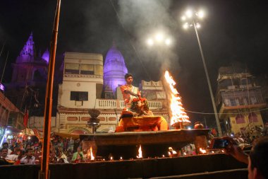 Varanasi Hindistan 7 Kasım 2018 Varanasi Dashashwamedh Ghat Ganga Aarti törende görünümünü