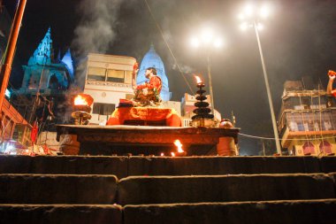 Varanasi Hindistan 7 Kasım 2018 Varanasi Dashashwamedh Ghat Ganga Aarti törende görünümünü