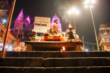 Varanasi Hindistan 7 Kasım 2018 Varanasi Dashashwamedh Ghat Ganga Aarti törende görünümünü