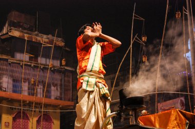 Varanasi Hindistan 7 Kasım 2018 Varanasi Dashashwamedh Ghat Ganga Aarti törende görünümünü