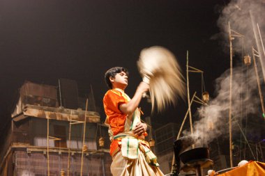 Varanasi Hindistan 7 Kasım 2018 Varanasi Dashashwamedh Ghat Ganga Aarti törende görünümünü