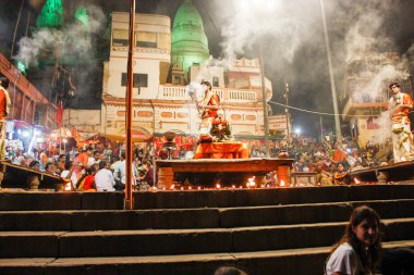 Varanasi Hindistan 7 Kasım 2018 Varanasi Dashashwamedh Ghat Ganga Aarti törende görünümünü
