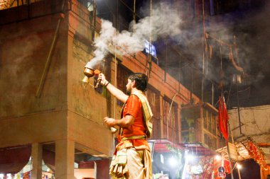 Varanasi Hindistan 7 Kasım 2018 Varanasi Dashashwamedh Ghat Ganga Aarti törende görünümünü
