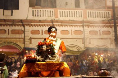 Varanasi Hindistan 7 Kasım 2018 Varanasi Dashashwamedh Ghat Ganga Aarti törende görünümünü