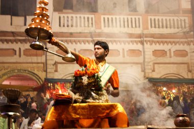 Varanasi Hindistan 7 Kasım 2018 Varanasi Dashashwamedh Ghat Ganga Aarti törende görünümünü