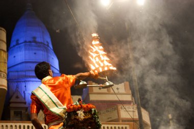 Varanasi Hindistan 7 Kasım 2018 Varanasi Dashashwamedh Ghat Ganga Aarti törende görünümünü