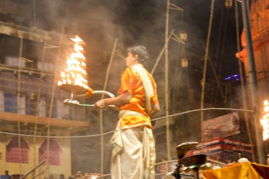 Varanasi Hindistan 7 Kasım 2018 Varanasi Dashashwamedh Ghat Ganga Aarti törende görünümünü