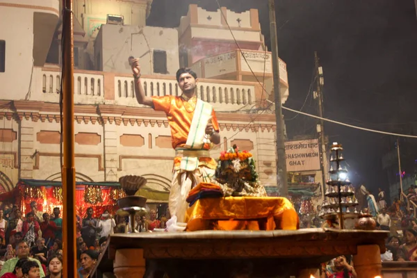 Varanasi Hindistan 7 Kasım 2018 Varanasi Dashashwamedh Ghat Ganga Aarti törende görünümünü