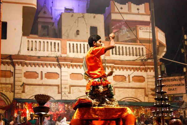 Varanasi Hindistan 7 Kasım 2018 Varanasi Dashashwamedh Ghat Ganga Aarti törende görünümünü