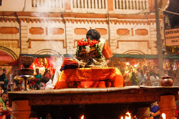 Varanasi Hindistan 7 Kasım 2018 Varanasi Dashashwamedh Ghat Ganga Aarti törende görünümünü