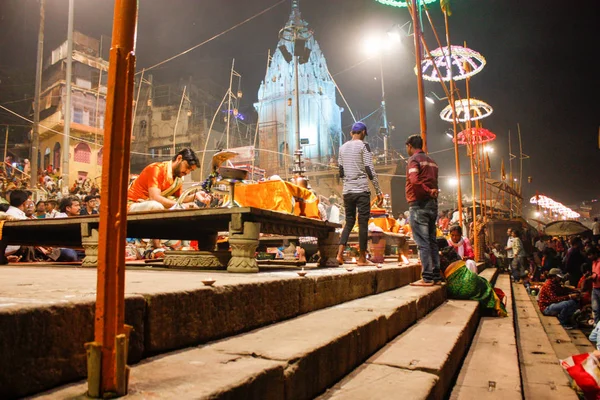 Varanasi Hindistan 7 Kasım 2018 Varanasi Dashashwamedh Ghat Ganga Aarti törende görünümünü