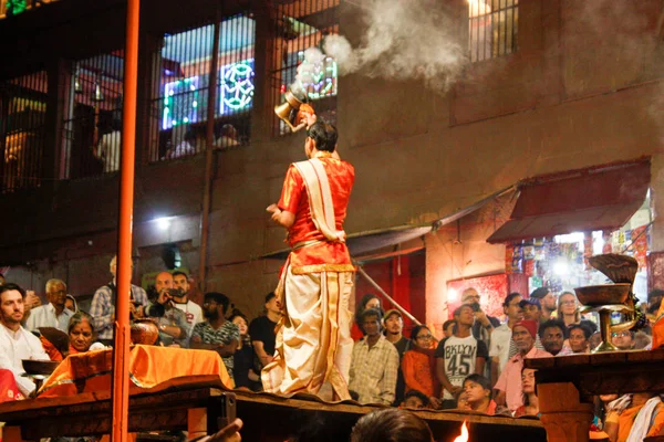 Varanasi Hindistan 7 Kasım 2018 Varanasi Dashashwamedh Ghat Ganga Aarti törende görünümünü