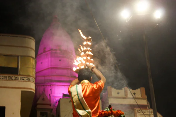 Varanasi Hindistan Kasım 2018 Varanasi Dashashwamedh Ghat Ganga Aarti Törende — Stok fotoğraf