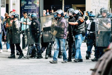 Fransa'da ayaklanma