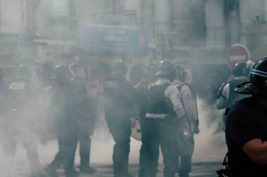 Fransa'da ayaklanma