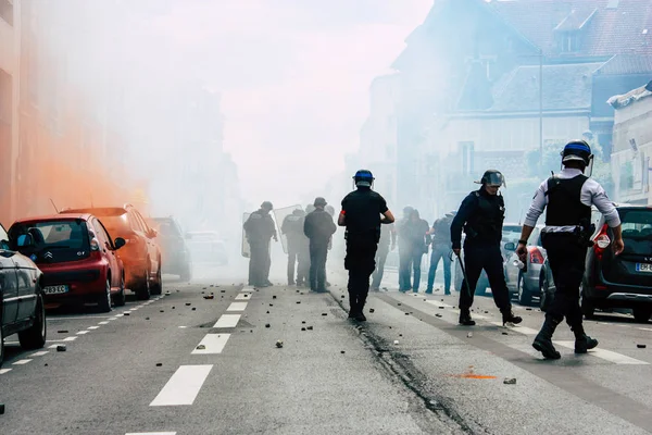 Беспорядки во Франции — стоковое фото