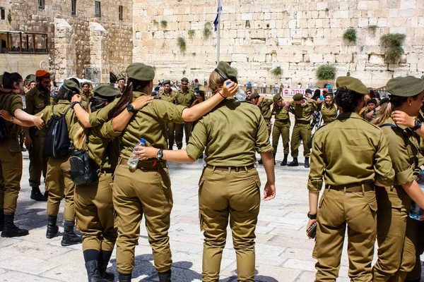 Jeruzalém Izrael Května 2018 Pohled Izraelské Vojáky Bratrství Ceremoniálu Náměstí — Stock fotografie