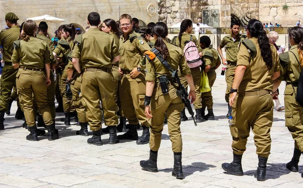 Jerusalén Israel Mayo 2018 Vista Soldados Israelíes Caminando Plaza Del — Foto de Stock