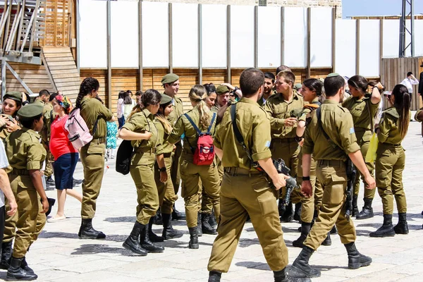 2017 Jerusalem Israel May 2018 View Israel Soldiers Walking Western — 스톡 사진