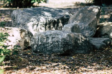 Limasol Kıbrıs Rum Kesimi 01 Haziran 2020, Kıbrıs Rum Kesimi 'nin Limasol kentinin tarihi merkezinde yer alan eski liman yakınlarındaki ortaçağ Limasol Kalesi' nin arkeolojik kalıntılarına bakınız.