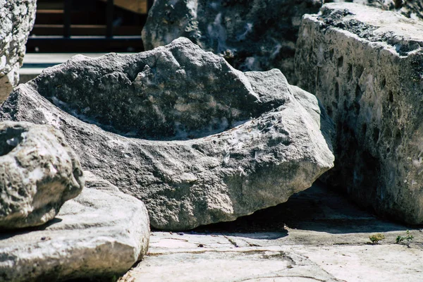 2020年6月1日塞浦路斯利马索尔位于塞浦路斯利马索尔城历史中心的旧港附近的中世纪利马索尔城堡考古遗址景观 — 图库照片