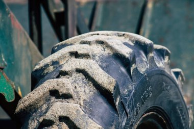 Limasol Kıbrıs 3 Haziran 2020 Limasol 'da bir inşaat sahasında park etmiş eski bir JCB buldozerinin görüntüsü