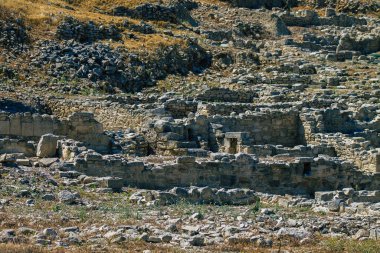 Kıbrıs Rum Kesimi 4 Haziran 2020 'de, Kıbrıs adasındaki Afrodit adasına adanmış büyük bir yer olan Amathous tapınağının arkeolojik kalıntılarına baktı