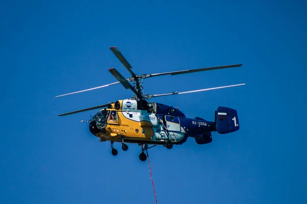 Limassol Chipre Junho 2020 Vista Helicóptero Bombardeio Água Acima Mar — Fotografia de Stock