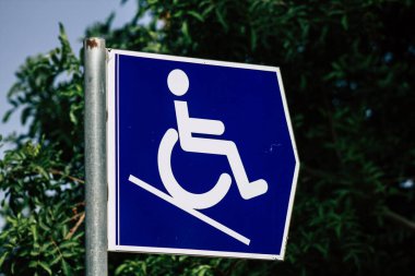 Kıbrıs Rum Kesimi, Kıbrıs Rum Kesimi 'nin Limasol kentindeki sahil tabelasının 10 Haziran 2020 tarihli görüntüsü