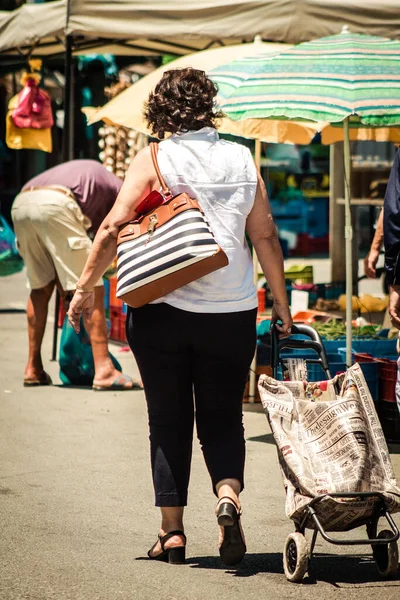 Limassol Chipre Junho 2020 Vista Pessoas Não Identificadas Comprando Mercado — Fotografia de Stock
