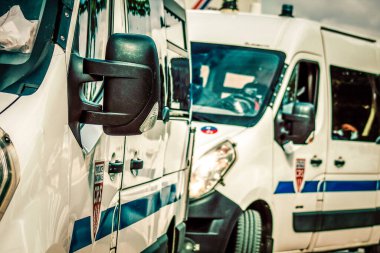 Paris Fransa 13 Mayıs 2019 Paris sokaklarında polis arabası görüntüsü