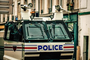 Paris Fransa 13 Mayıs 2019 Paris sokaklarında polis arabası görüntüsü
