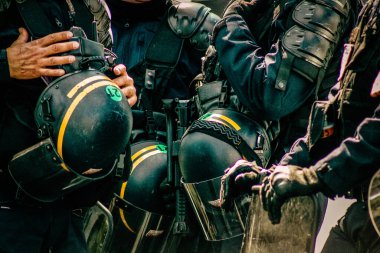 Fransız Ulusal Polisi 'nin özel çevik kuvvet ekipmanlarına yakın çekim