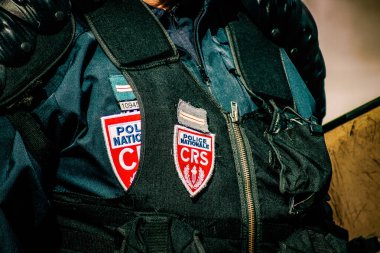 Fransız Ulusal Polisi 'nin özel çevik kuvvet ekipmanlarına yakın çekim