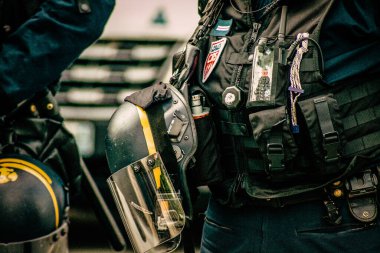 Fransız Ulusal Polisi 'nin özel çevik kuvvet ekipmanlarına yakın çekim